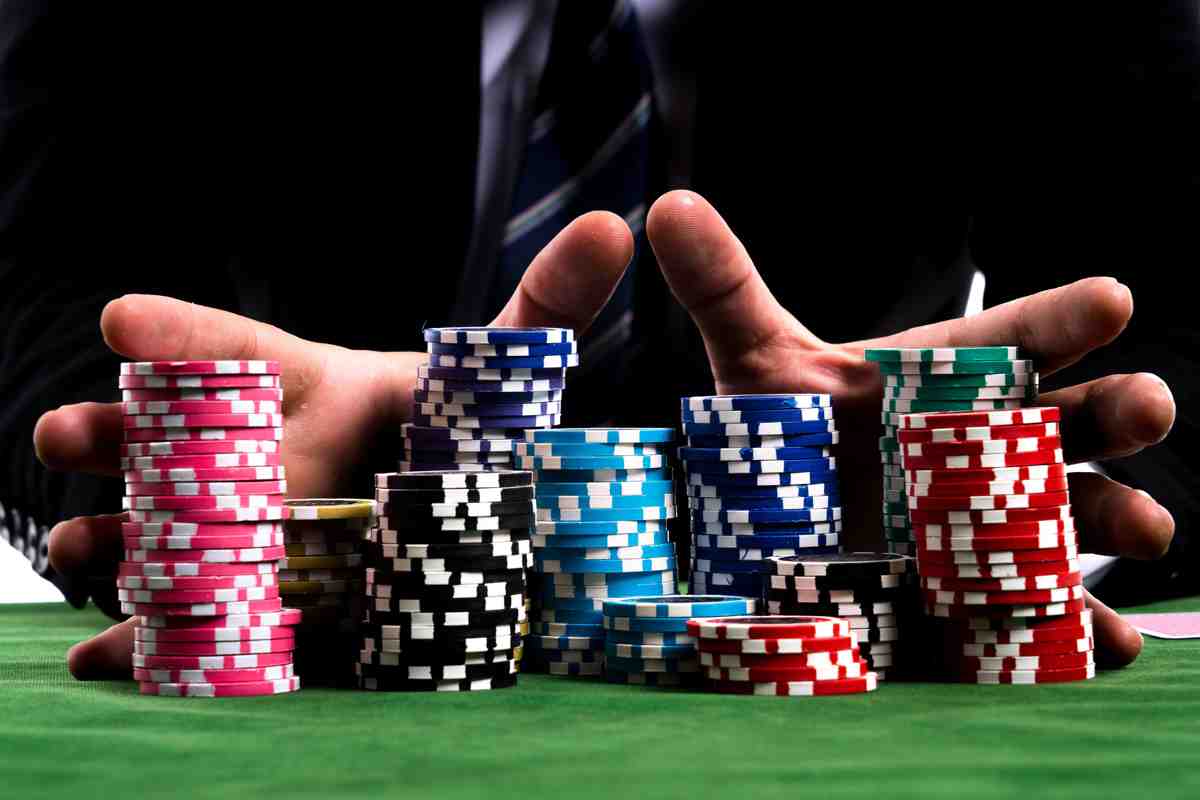 Chiến thuật bluff trong poker mà bạn cần biết